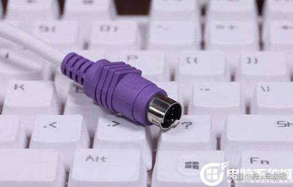 win10启动时卡在logo不转动怎么办？
