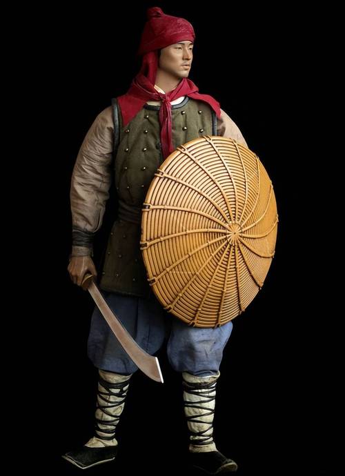 盾牌在古代战场上扮演了怎样的防御角色？