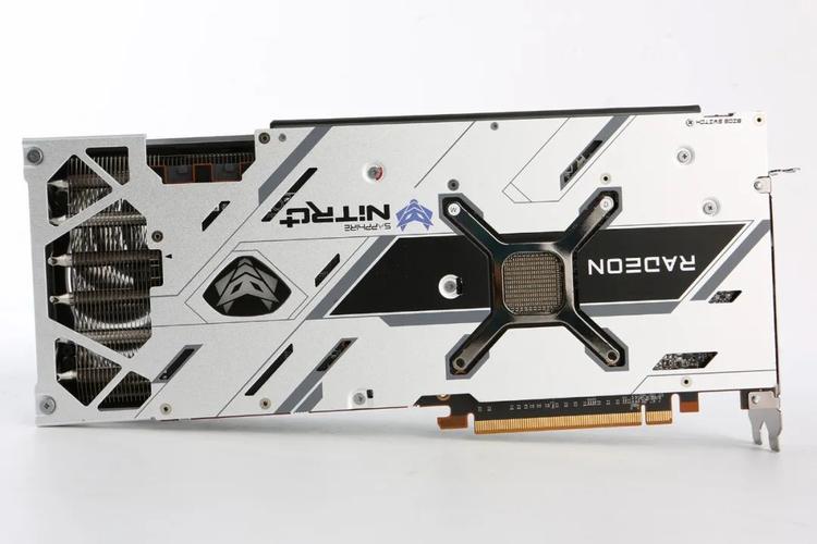 蓝宝石RX6800/6800XT超白金OC评测，性能表现如何？