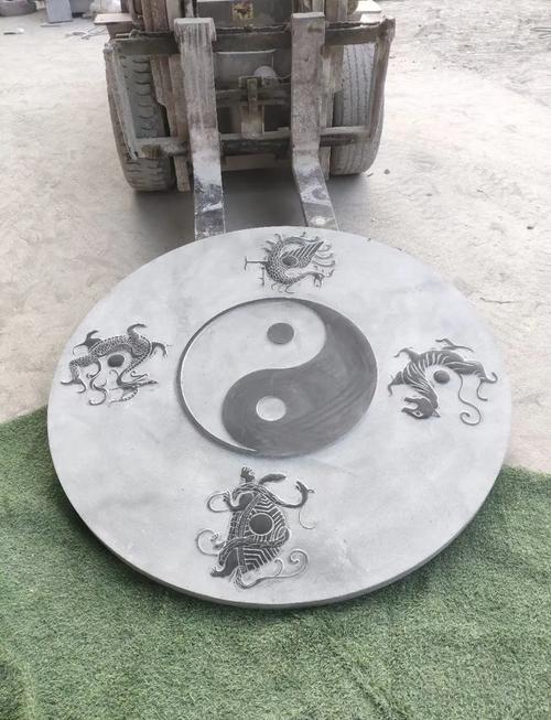 LM三人行，是否暗藏八卦之谜？