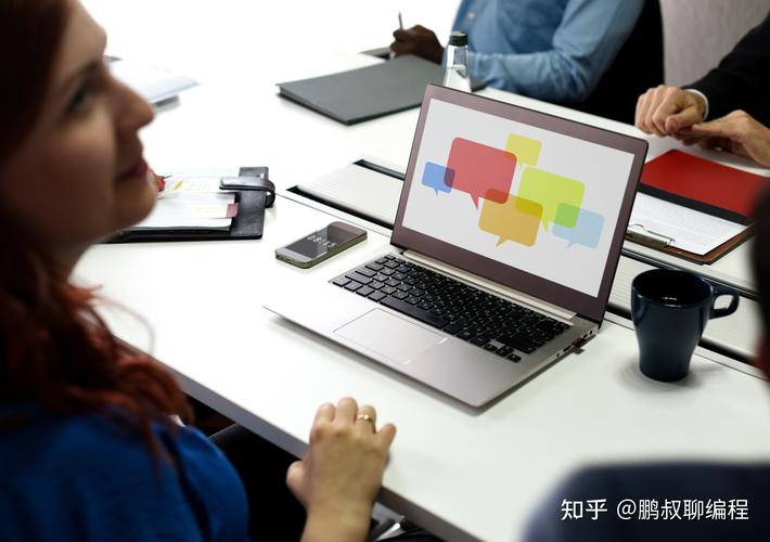 如何通过Vuex将用户信息实例化存储到localStorage？