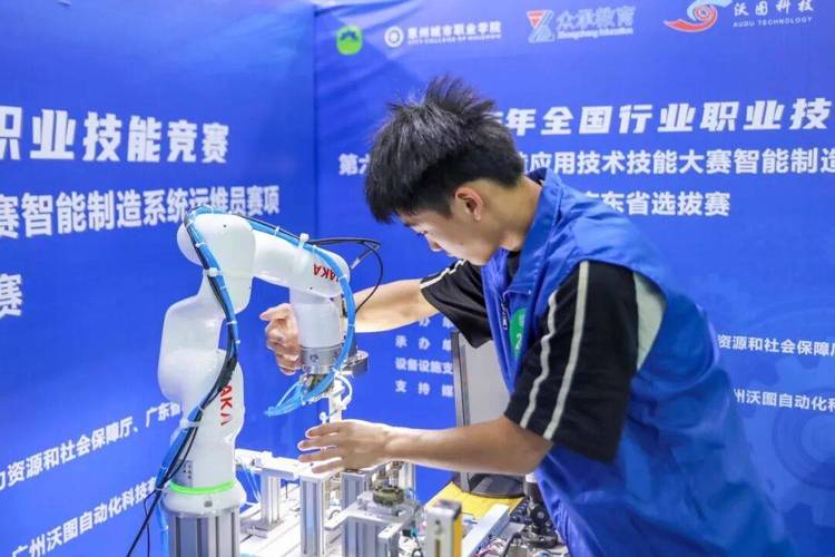 如何通过软件测试技能竞技赛实现进入世界百强企业的梦想？
