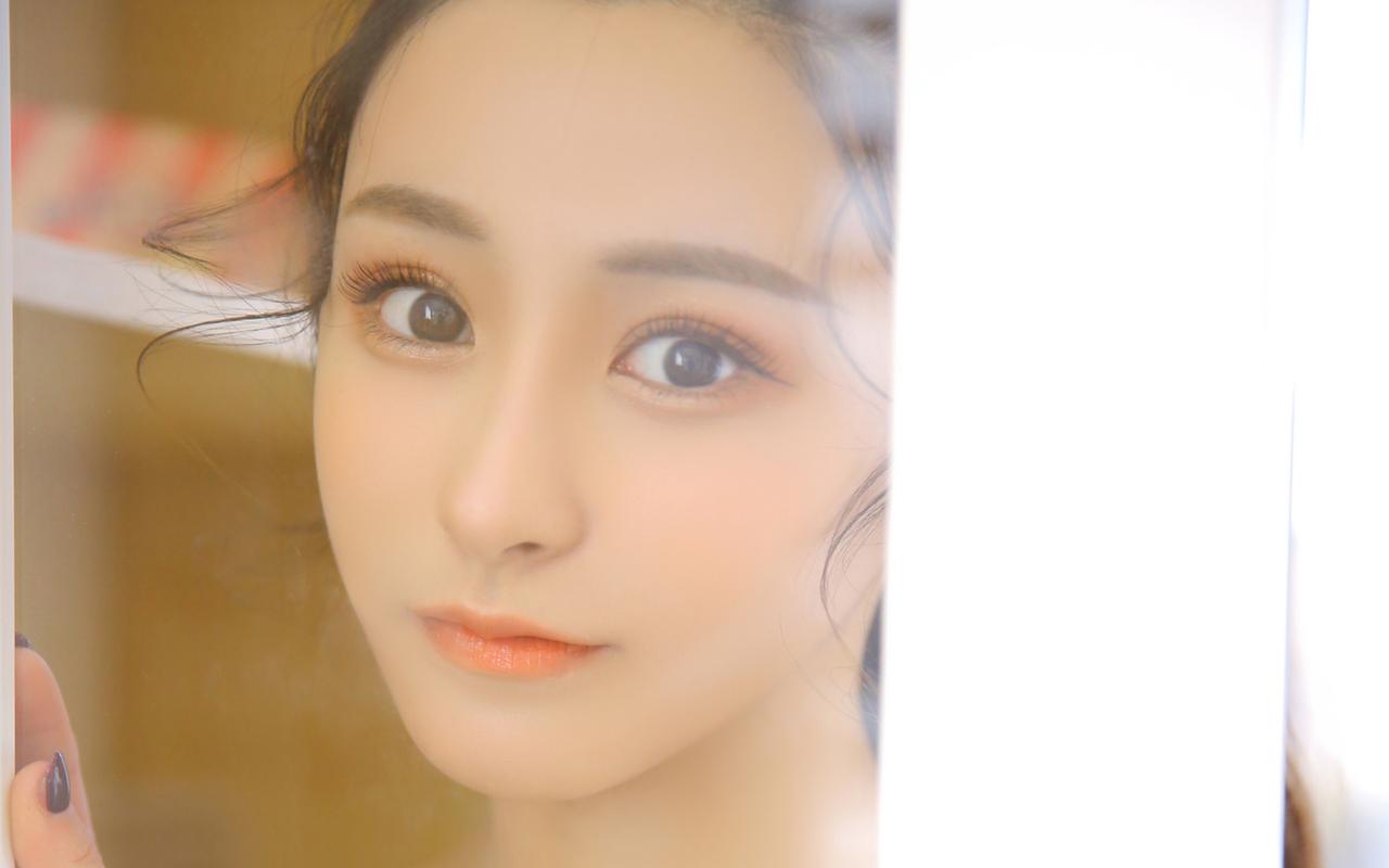 单页网站收录2万美女图片，如何优化搜索排名？